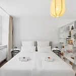 Apartament 2 Unique In The Historic Center By Betterstay Straubing