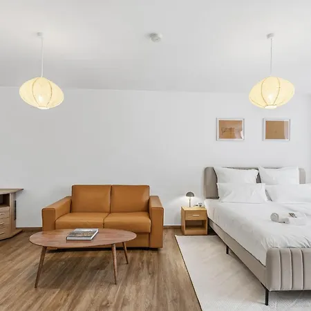 Betterstay For 6 People I 97m2 I Netflix I Kitchen Apartment Straubing