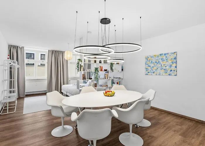 Betterstay For 6 People I 97m2 I Netflix I Kitchen * Straubing