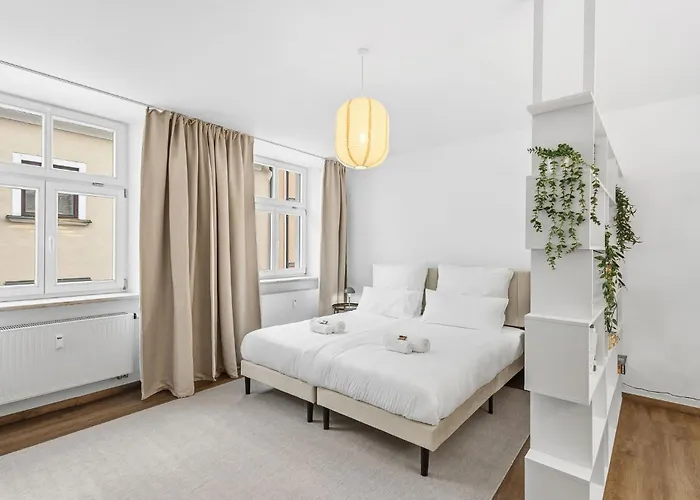 Betterstay For 6 People I 97m2 I Netflix I Kitchen * Straubing